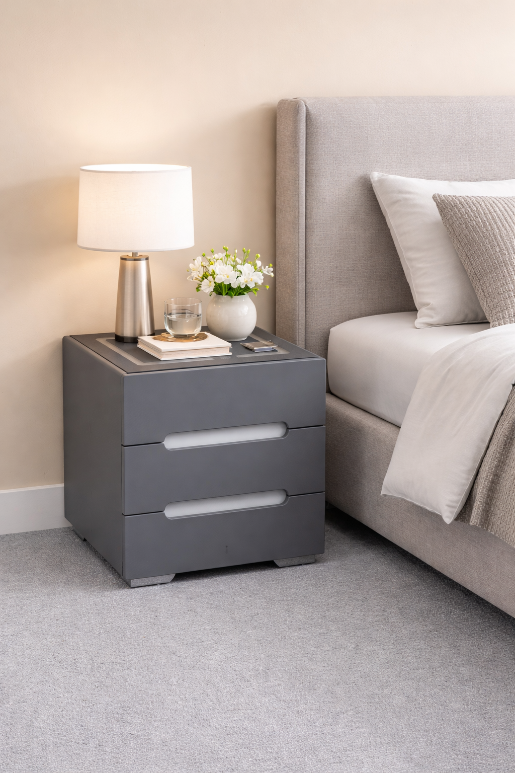 Goncha bedside