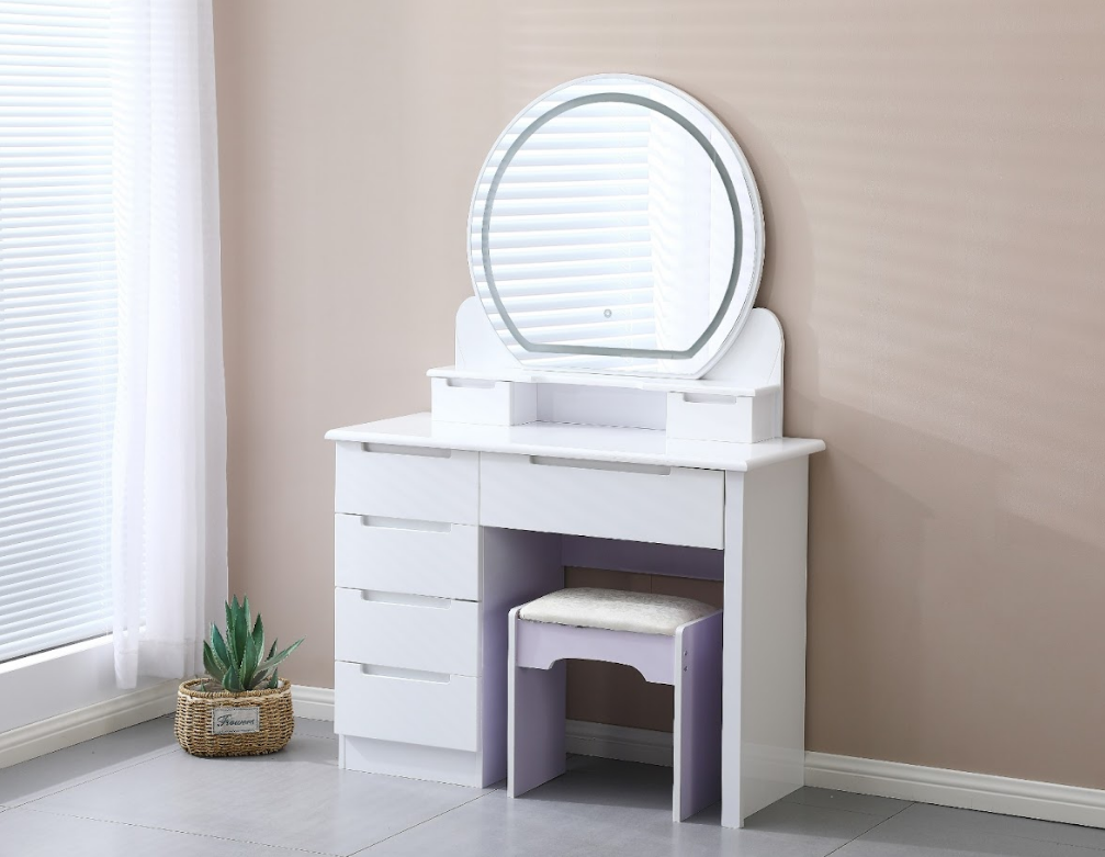 A01 - Zircon Dresser